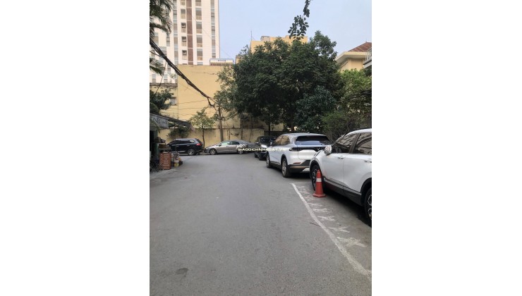 Mặt ngõ Hoàng Cầu, ô tô tránh kinh doanh, 2 thoáng, 100m, 5 tầng, 32 Tỷ